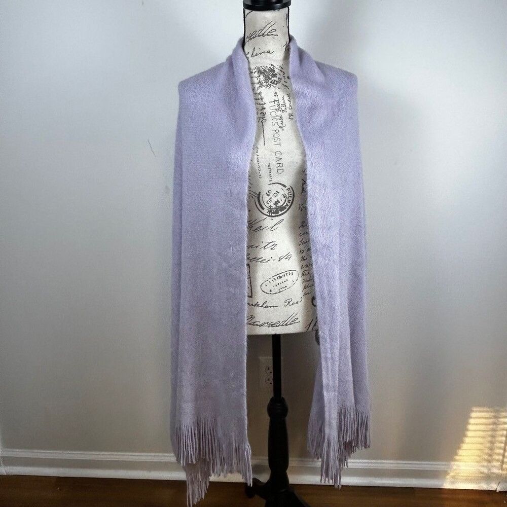 H&M Lavender Purple Knit Scarf Shawl Wrap Fringe Trim Soft Cozy One Size
